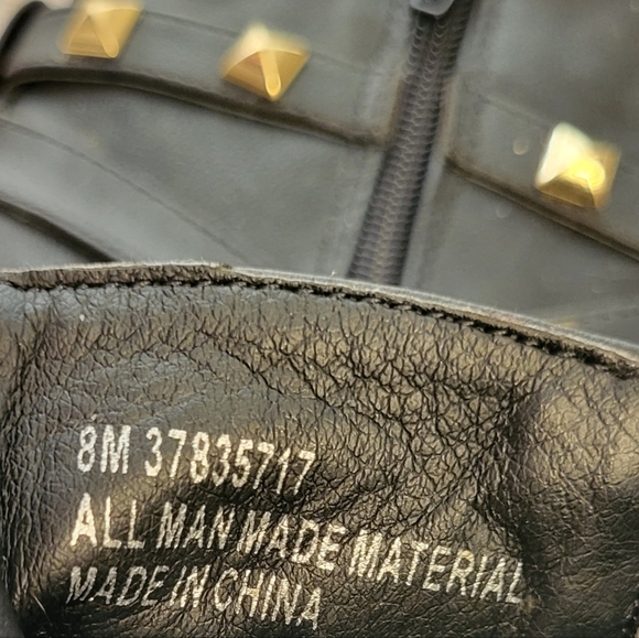 Cato black ankle boot with gold Brad accents size 8M - Picture 7 of 7